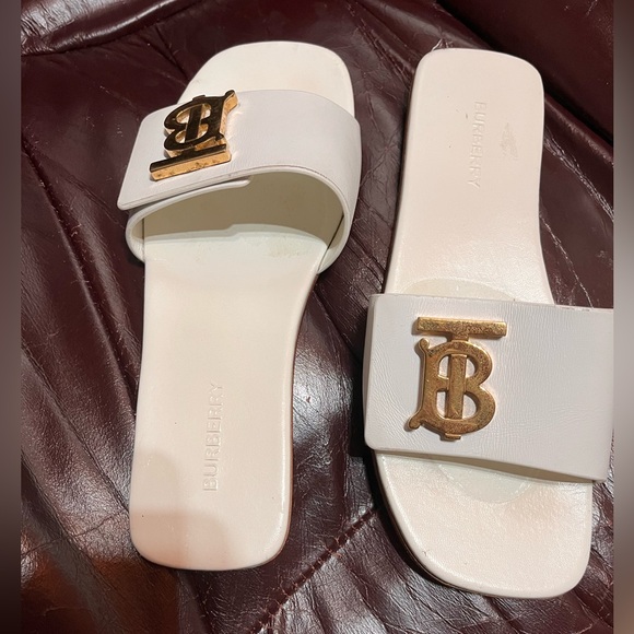 Burberry Shoes - Burberry White Leather Slide On Sandals 8